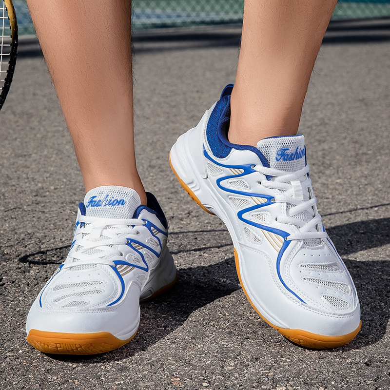 รองเท้ากีฬาใหม่สำหรับผู้ชายและ - Badminton Hall บทวิจารณ์และราคา